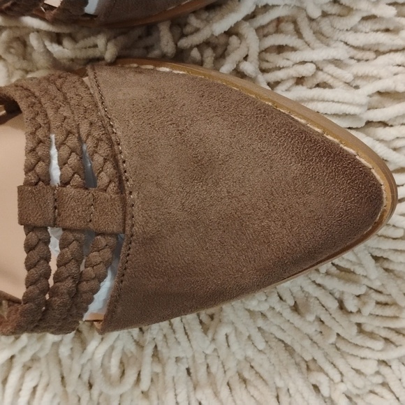 Journee Collection Taupe Anistn Braided Strap Pointed Toe Shoe - Picture 6 of 11